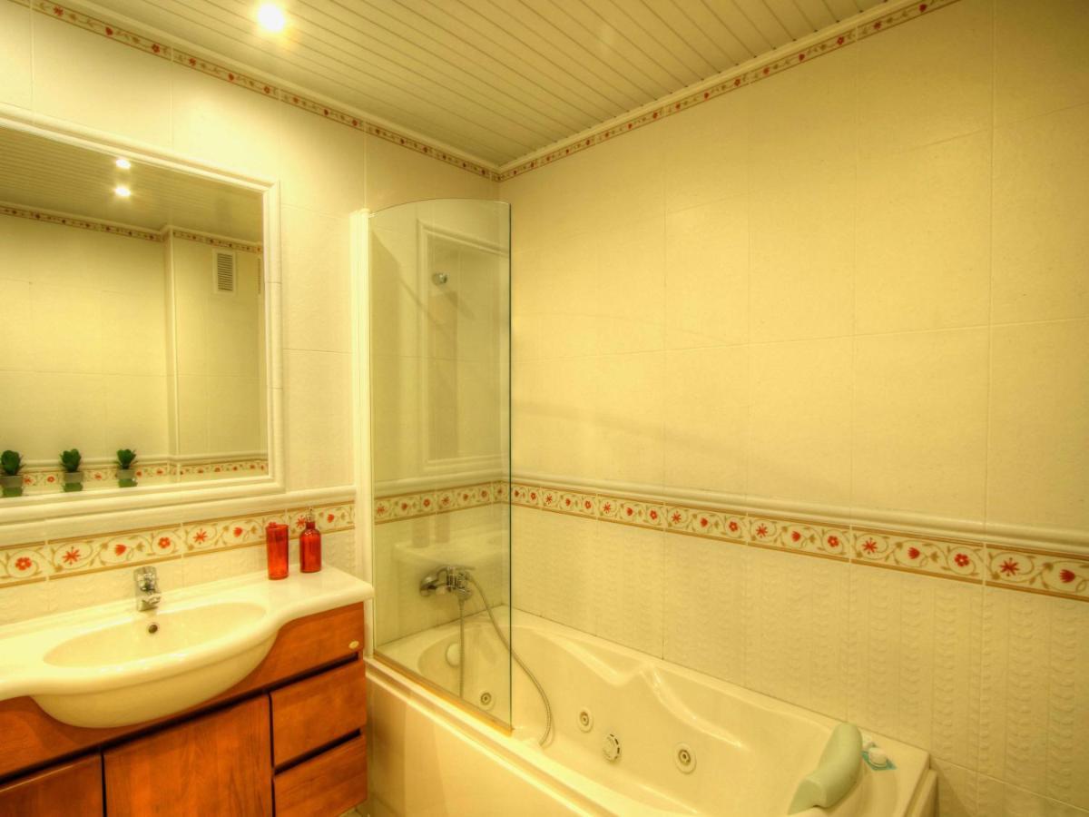Balcony With View, Private Garage, An Elevator Apartment เซตุบาล ภายนอก รูปภาพ