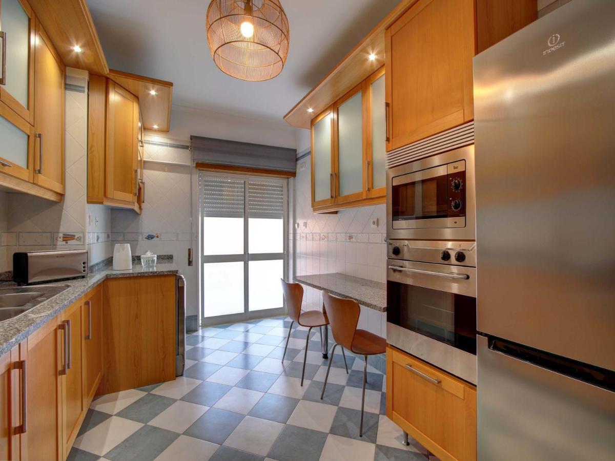 Balcony With View, Private Garage, An Elevator Apartment เซตุบาล ภายนอก รูปภาพ